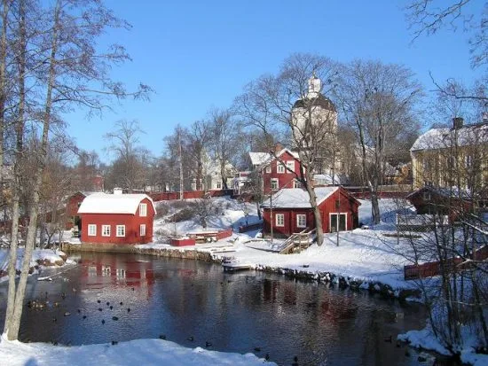 En yngling på ett boende i Säter har misshandlat och hotat flera andra personer. Polisen kallas till boendet. Bild: Landstinget i Dalarna