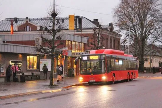 Det var här på Drottninggatan i centrala Karlstad som en 15-årig flicka blev misshandlad vid elvatiden på kvällen. Bild: karlstad.com