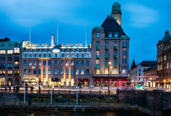 En man i 45-årsåldern sköts vid 18-tiden på kvällen mitt på öppen gata i ett bostadsområde i centrala Malmö. Bild: elite.hotels.se