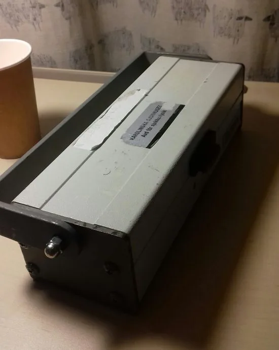 Den radioaktiva isotopen förvaras i en blylåda för att inte skada människor Foto: Elisabet Höglund