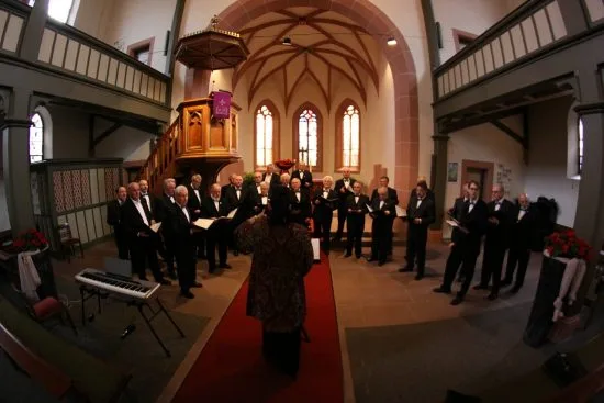 church-choir-408412_1280