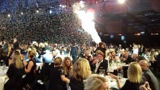 En fantastisk final av Kristallengalan med konfetti och rökeffekter Foto: Elisabet Höglund