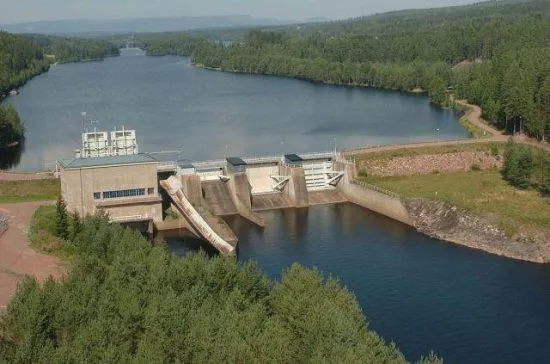 Utskov vid vattenkraftstation