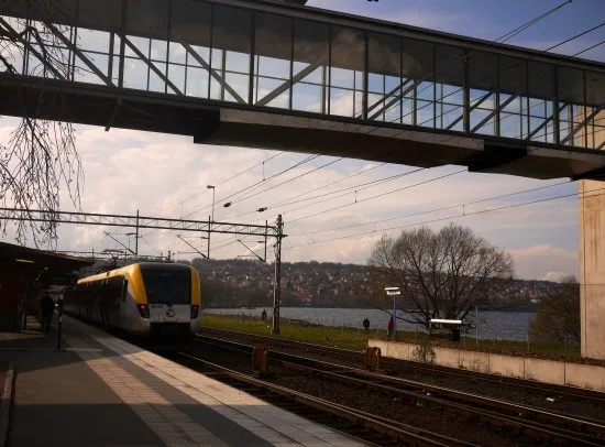 Vid 21-tiden på kvällen utsattes en man för misshandel av en annan man i 20-årsåldern vid Resecentrum i Jönköping. Bild: mapio.net