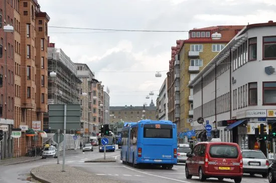 Här i korsningen Friggagatan/Odinsplatsen i Göteborg blev en man utsatt för allvarlig knivskärning. Foto: mapio.net