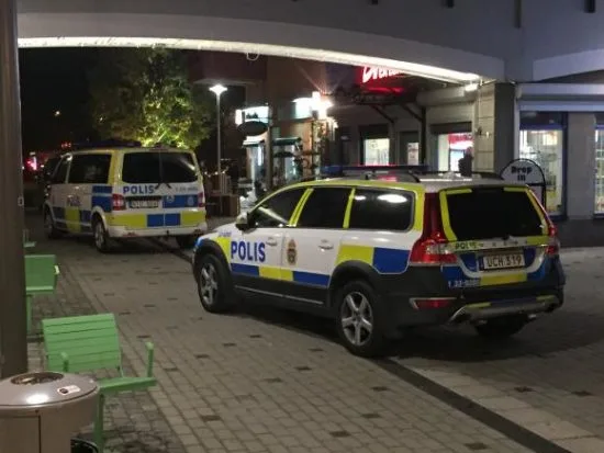 En man i 55-årsåldern knivskars blodig i en lägenhet i Upplands Bro. Bild: ubro.se