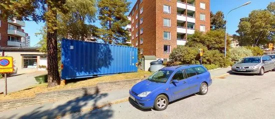 Det var här på Högnäsvägen på Li dingö som en ung kvinna blev misshandlad och rånad. Foto: hitta.se