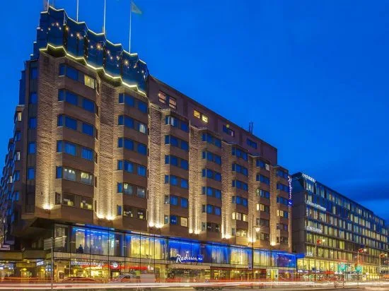 En 47-årig kvinna misshandlar sin man i en bostad här i Värnamo vid midnatt. Polis tillkallas och kvinnan grips. Bild: SverigeHotellet.se