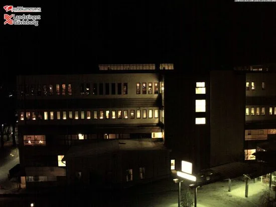 Den 28-årige svårt misshandlade mannen försvann plötsligt från Hudiksvalls sjukhus, där han vårdades för sina skador. Bild: Webbkamera Hudiksvalls Sjukhus