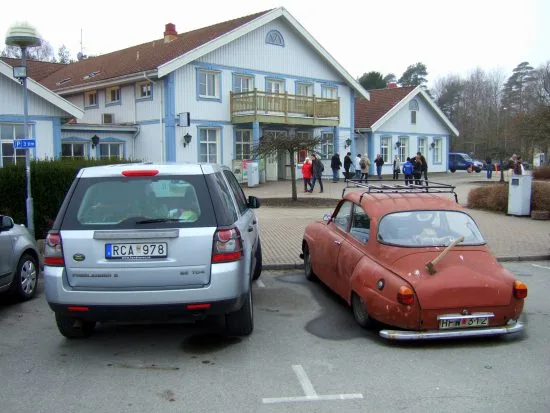 Det är här i Tvååker i Varbergs kommun som en 19-åring blir knivskuren av en clownmaskerad man. Foto: mapio.net