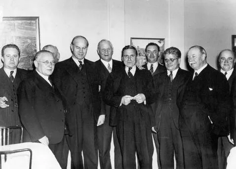 Undertecknarna LO och SAF av Saltsjöbadsavtalet 1938, som skulle garantera arbetsfred